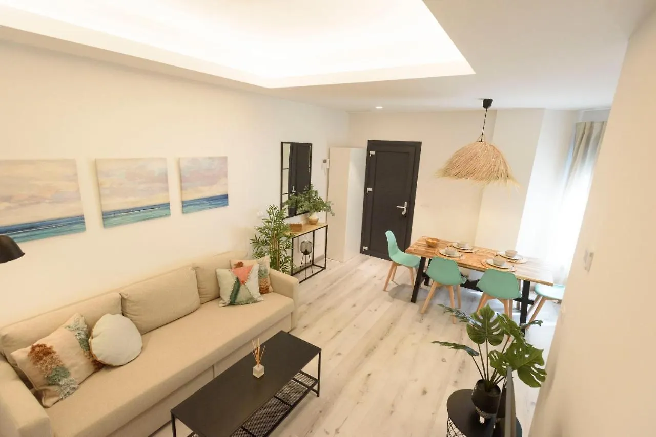 Tarifa Twins Apartamento De Lujo Con Piscina Y Wifi 0*,  Spain